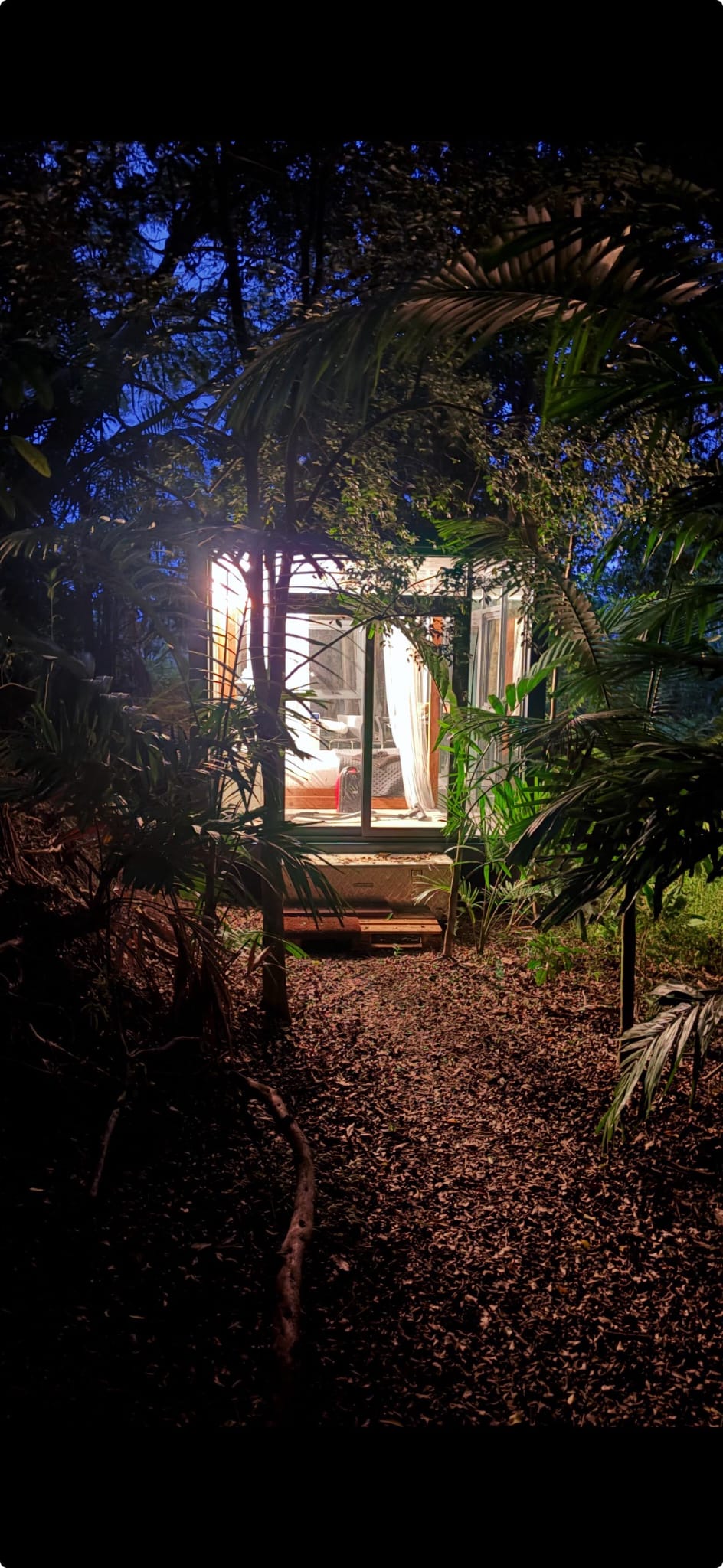 Therapy and consulting room portable pod