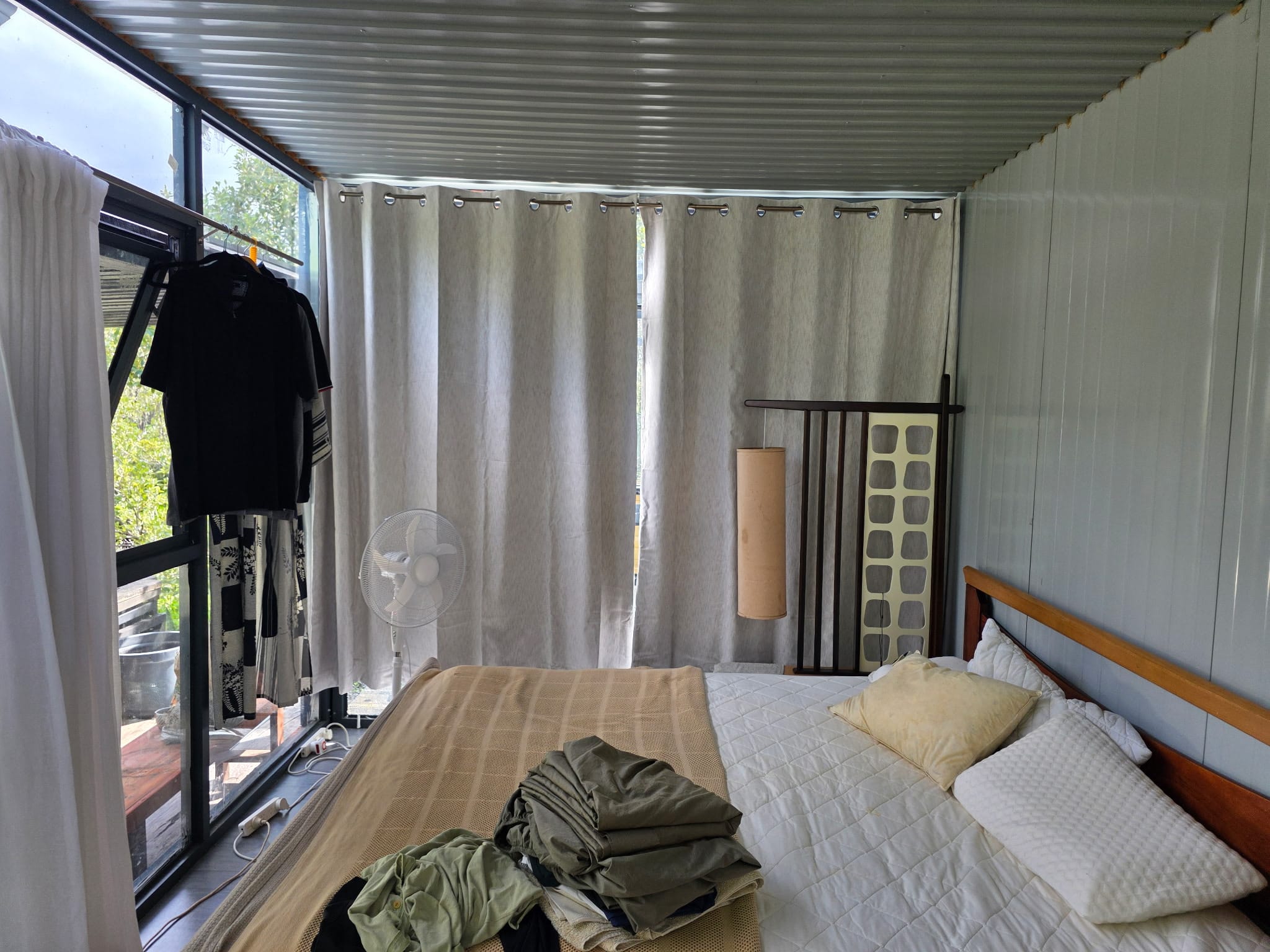Guest room portable pod bedroom